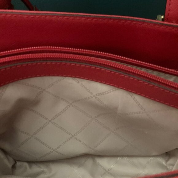 Michael Kors Bright Red Jet Set Front Pocket w/ Flap Closure Leather Tote - Picture 8 of 14